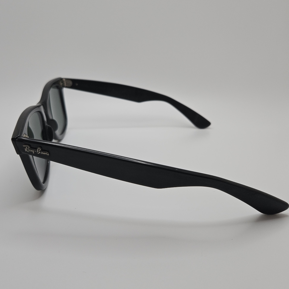 Vintage Ray-Ban B&L Wayfarer sunglasses L2008 - Picture 2 of 13